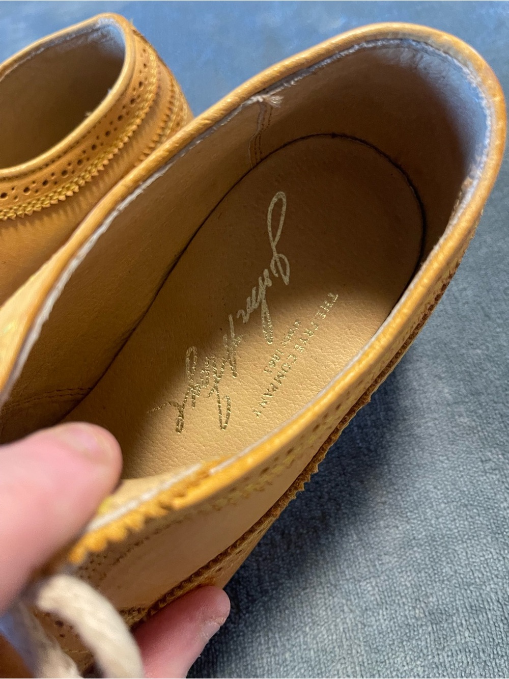 Frye 74627 James Wingtip Oxford, Leather Upper/Lining/Sole, Yellow Size 8.5B - Picture 3 of 10